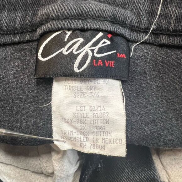 Vintage Café La Vie High-Rise Black Jeans with Faux Pearl Button Detail Size 5/6 - Picture 5 of 8